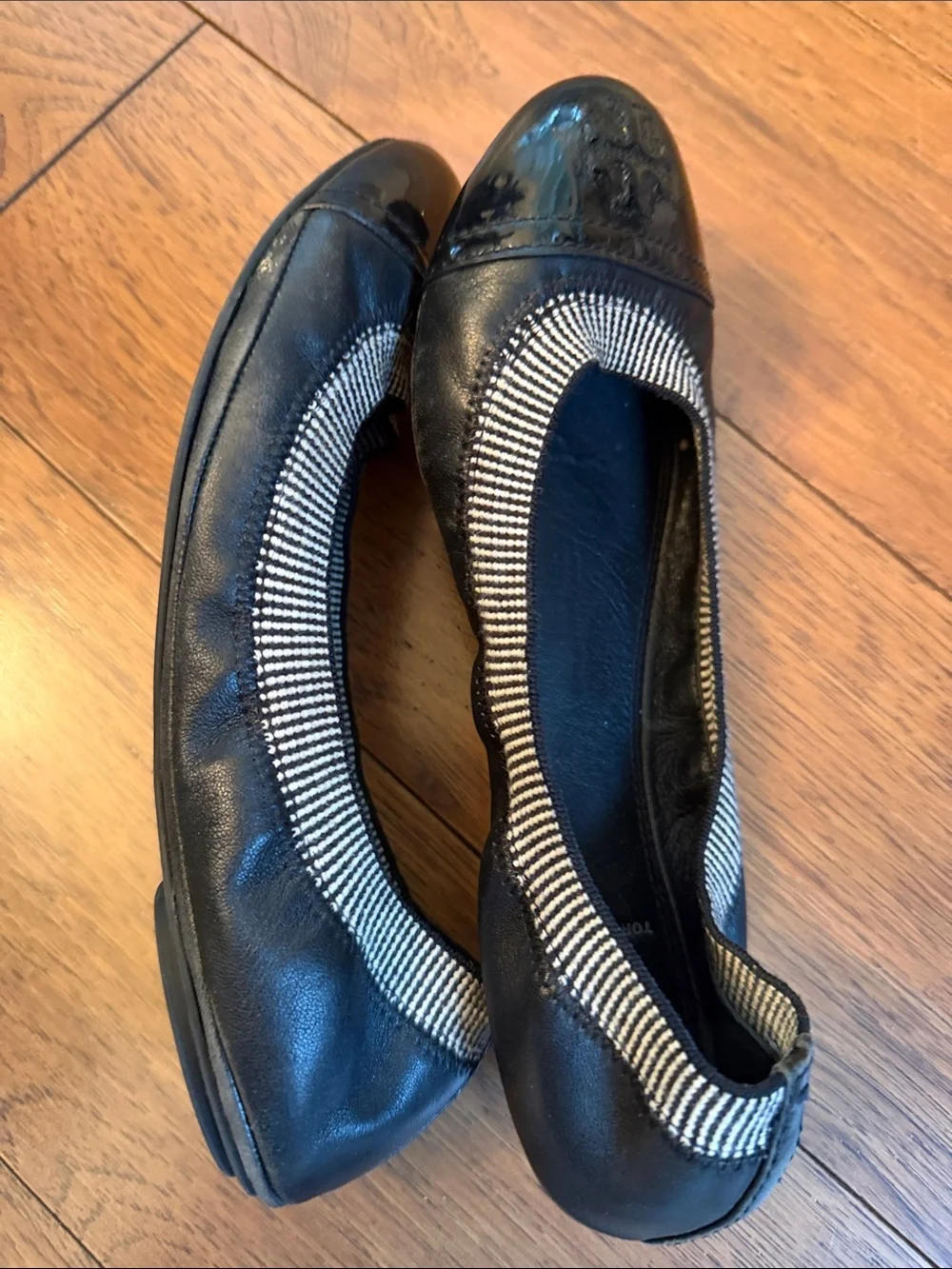 Authentic Tory Burch Black Logo Cap-Toe Ballet Flats
